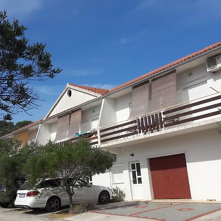 Apartments Irena Božava المظهر الخارجي الصورة